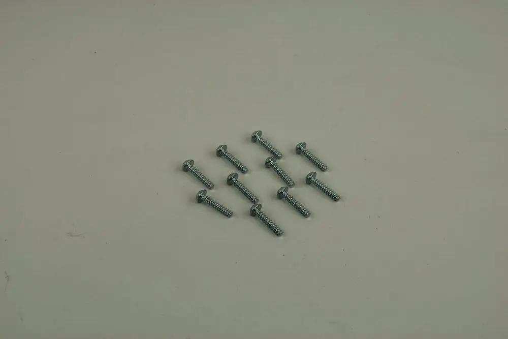 Zeichnung mehrerer Schrauben der Marke Bosch auf hellem Hintergrund, gleichmäßig angeordnet. Die Schrauben haben eine metallische Farbe und sind gerade.